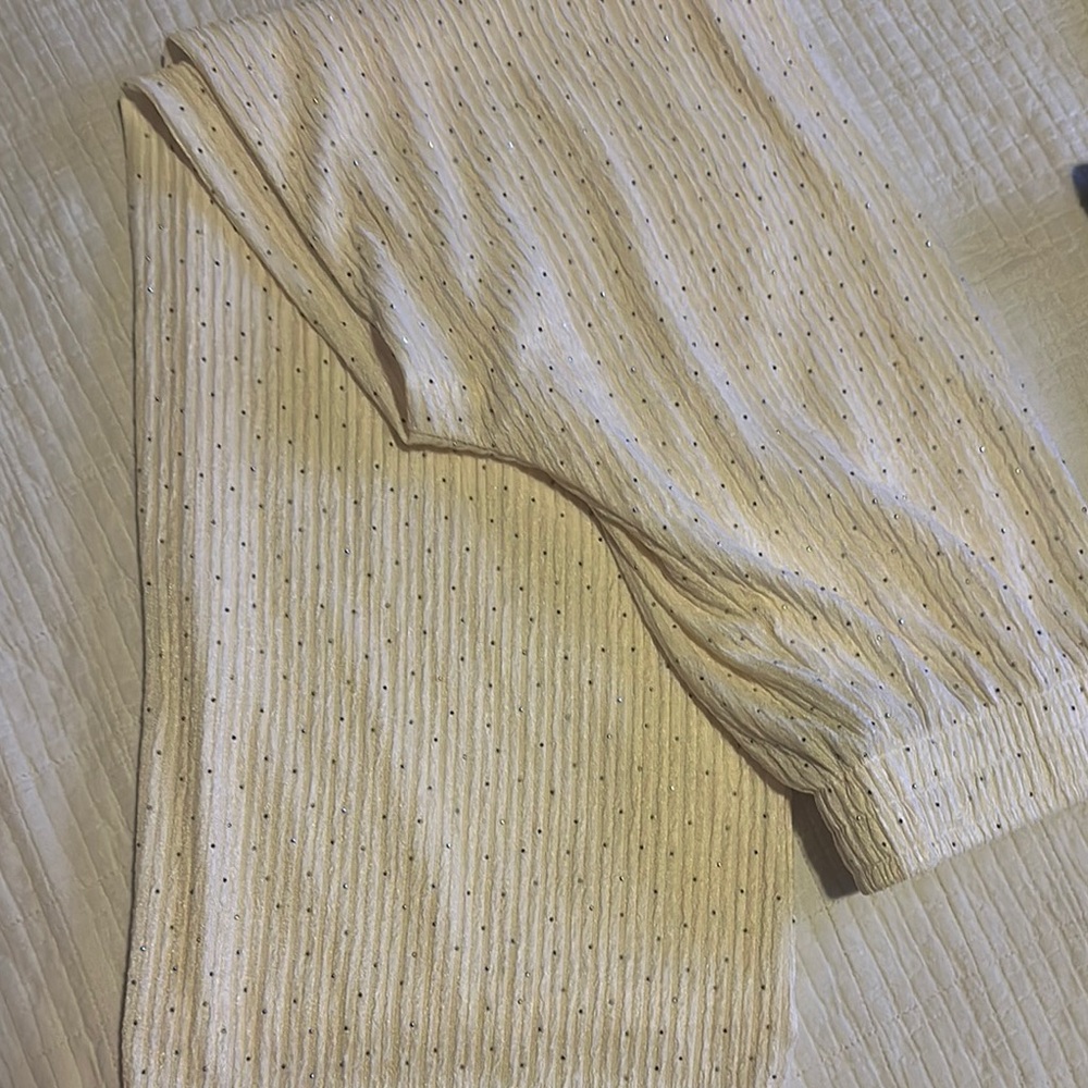 Gold Two-Piece Set - Picture 3 of 4